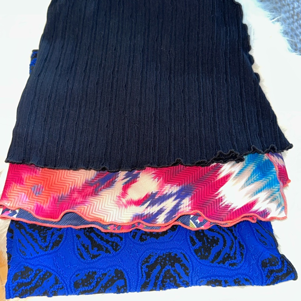 Women’s Haystacks skirt lot